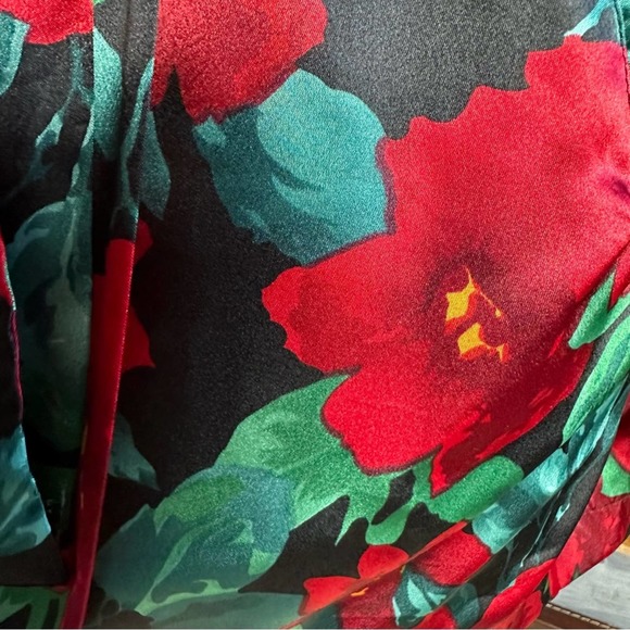 Victoria’s Secret Red Green Floral Gold Label Kimono Robe - Picture 5 of 9